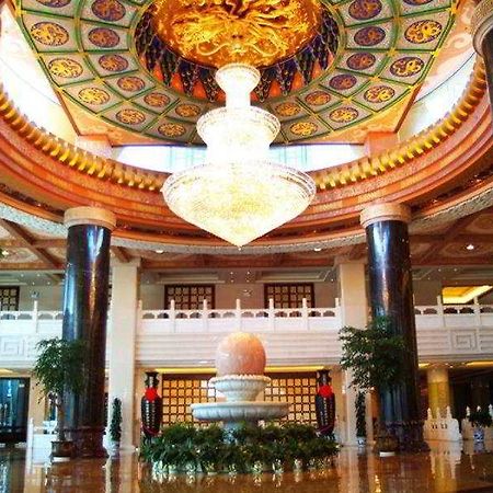 International Hotel Lijiang  Exterior photo
